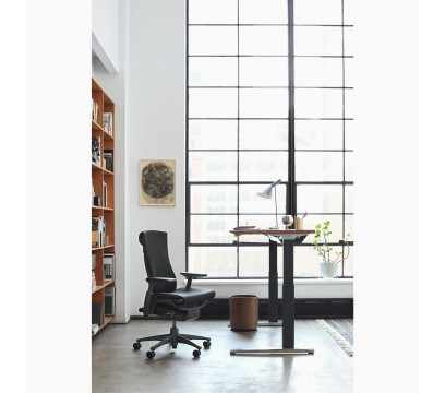 Офисное кресло Herman Miller Embody MB Graphite