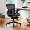 Офисное кресло Herman Miller Aeron (Size B) MB Graphite