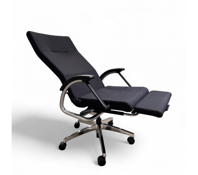 Офисное кресло ERGO Imperator (JP) CF Black