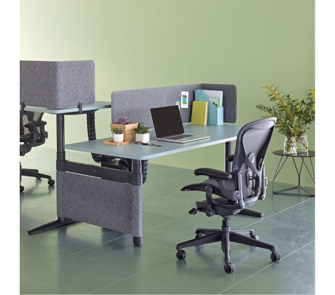 Офисное кресло Herman Miller Aeron (Size B) HB Graphite