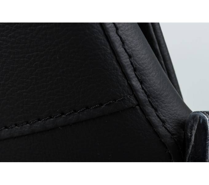 Кресло для посетителей ERGO Falcon CF Black