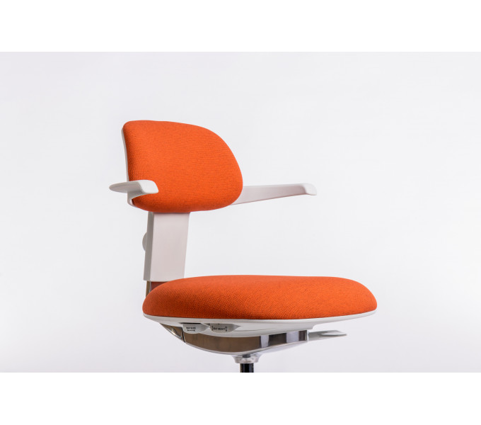 Офисное кресло ERGO Nec LB Orange